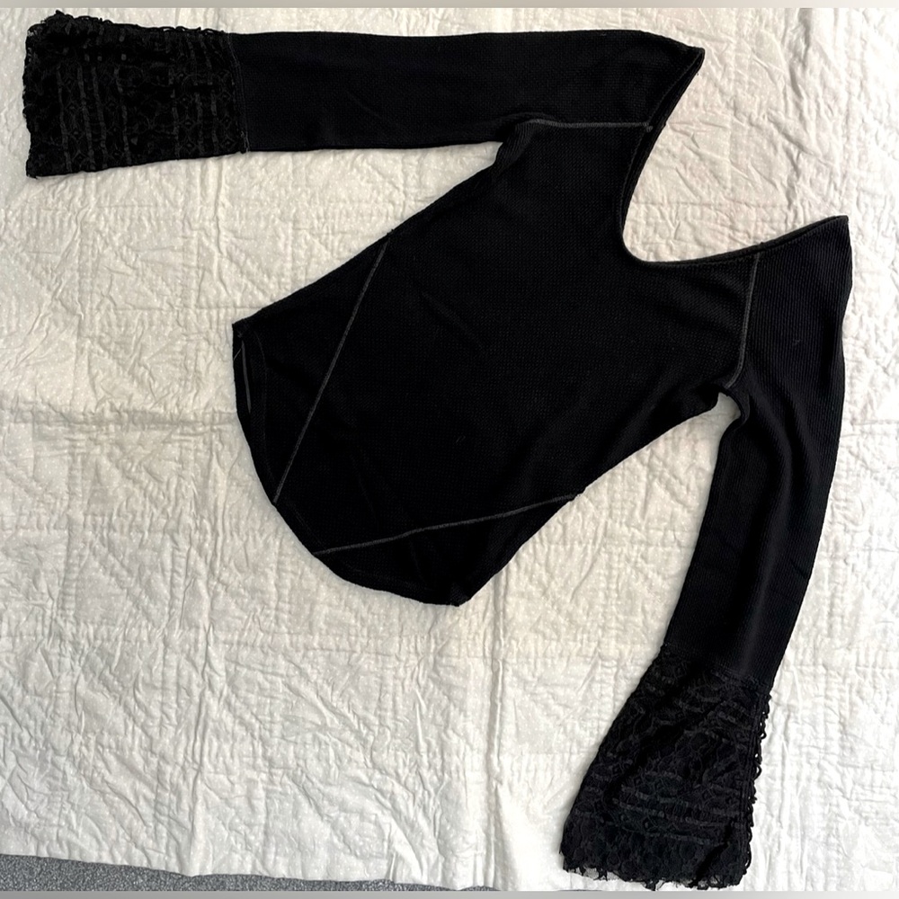 Free People black top with lace xs